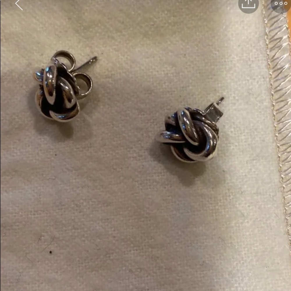 SOLD James Avery Lover’s Knot Earrings